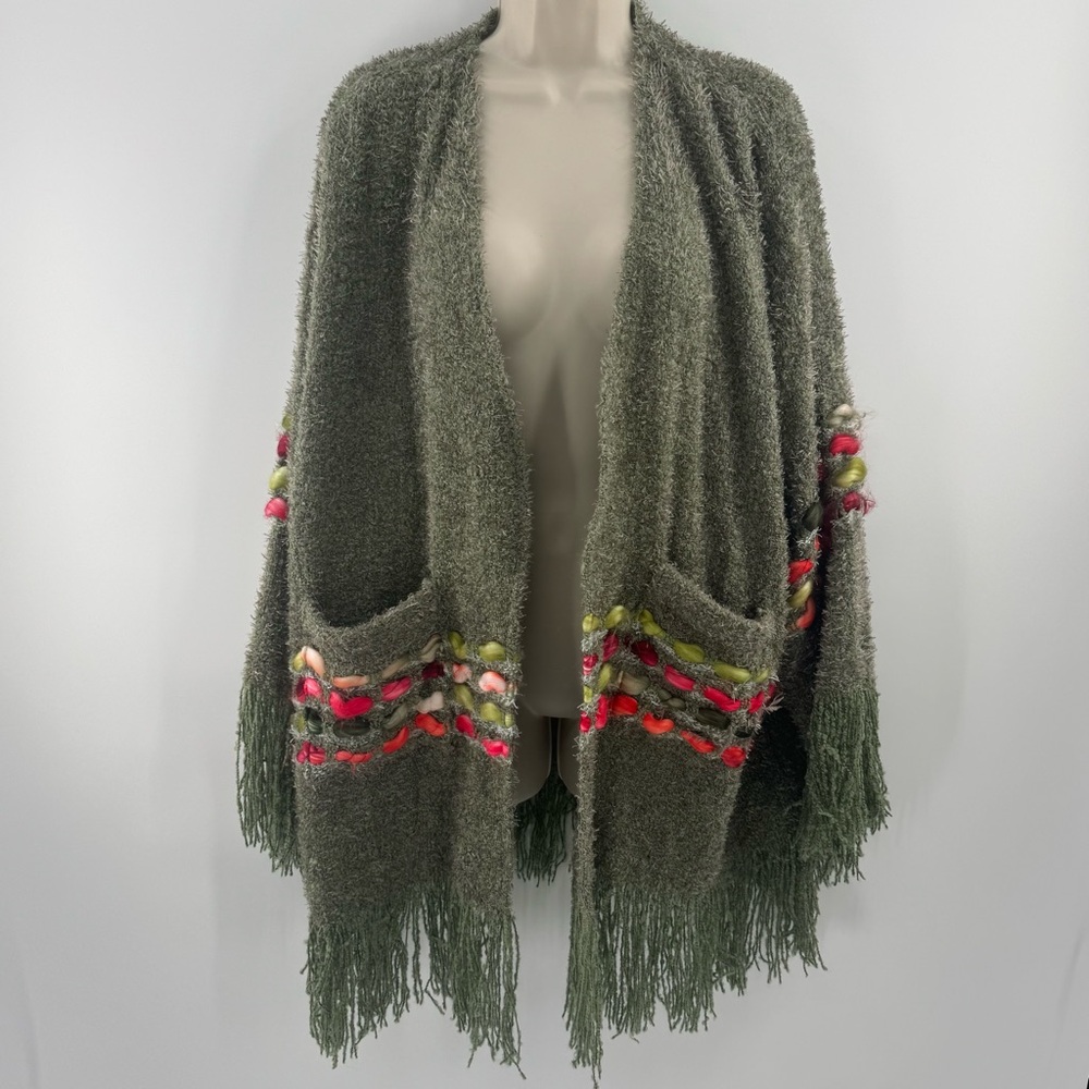 America & Beyond Boho Fringe Cardigan Sweater Green Open Front Size M/L (G1)